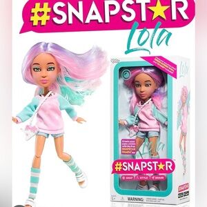 👛(ANY 2/$30) LOLA SNAPSTAR Doll New In Original Packaging